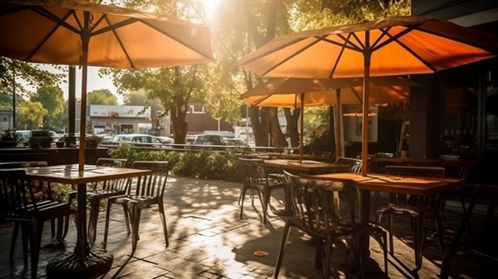 Al fresco restaurant tables